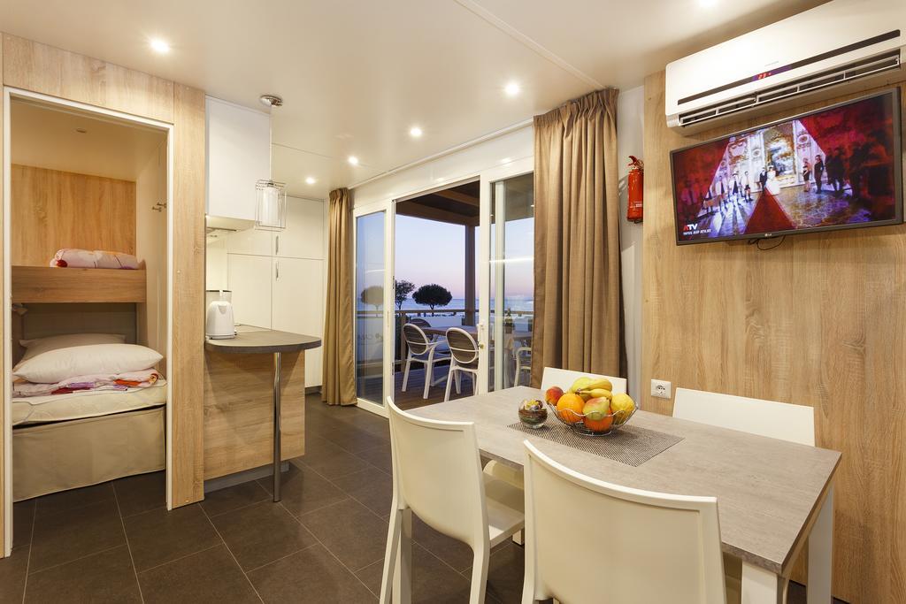 Holiday park Mobile Homes Premium Vista Mare Park By Camp4you